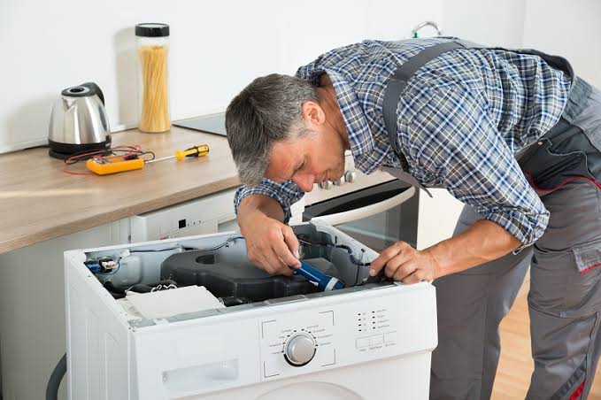 Como saber se o problema na máquina é elétrico ou mecânico?